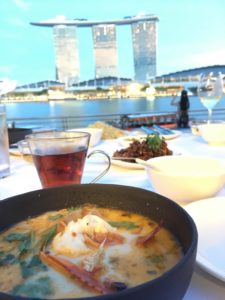 笑う門には福来るって英語でなんていうの？