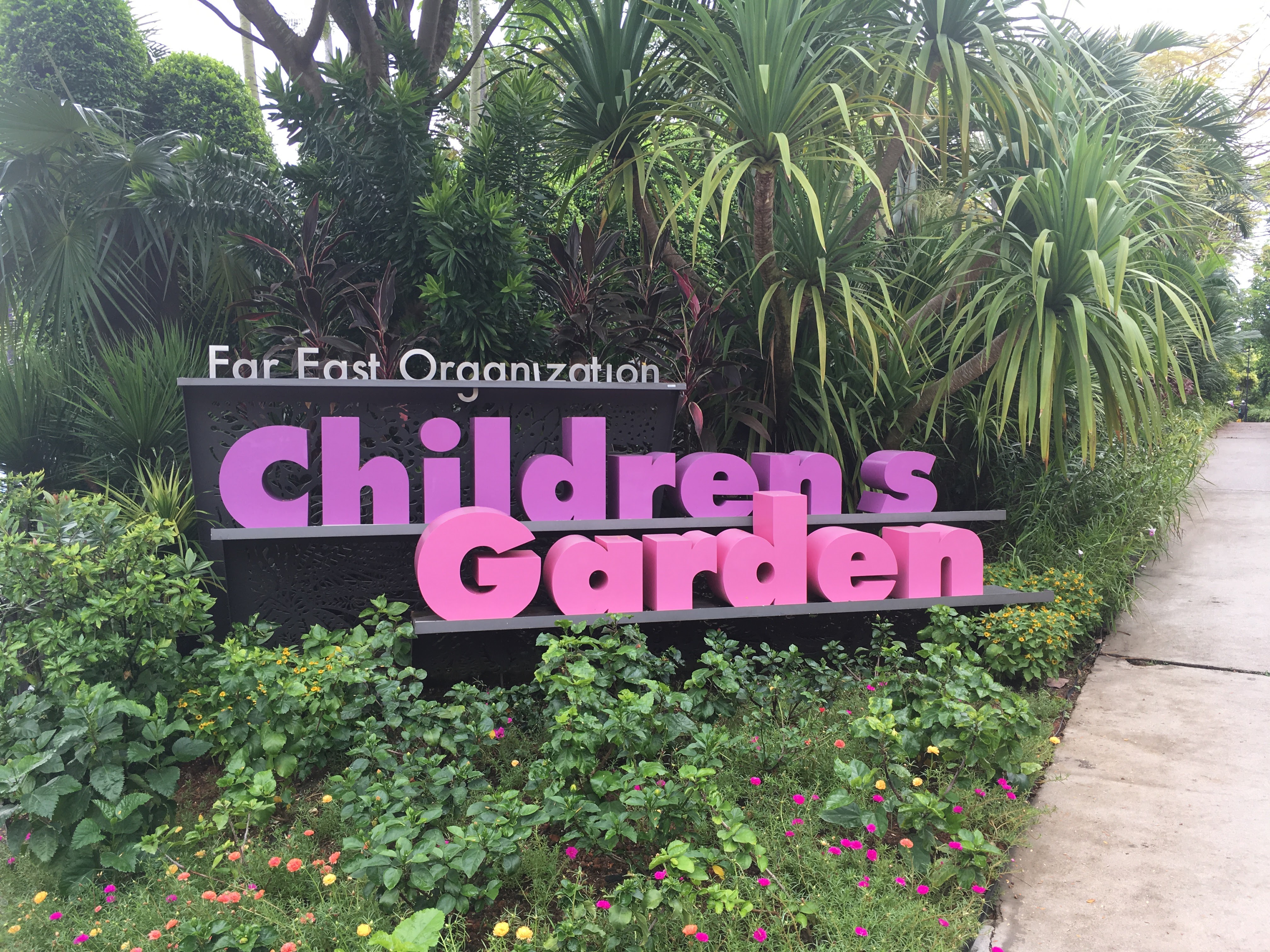 チルドレンズガーデン　ガーデンバイザベイ　観光も子供の遊び場も充実！